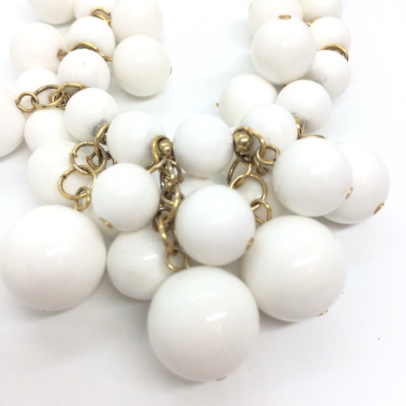 VINTAGE 80S TRIFARI BAUBLE BEAD NECKLACE WHITE GOLD COLLAR ACRYLIC DANGLE - Picture 10 of 15